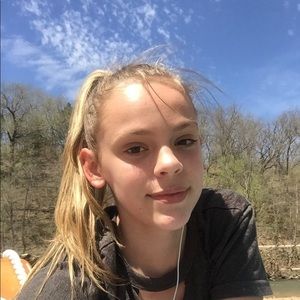 Meet your Posher, Marisa